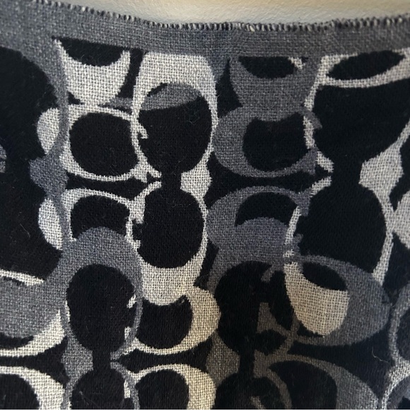 Coach ~Optic Black + Gray Signature C Wool/Cashmere Reversible 72” Scarf Muffler - Picture 6 of 12